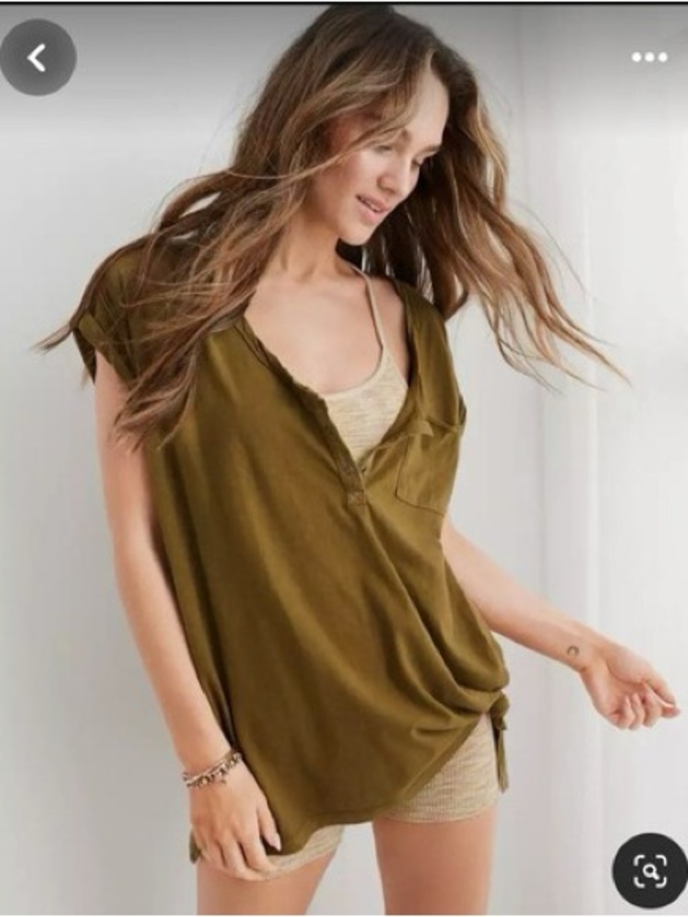 259. Aerie Tshirt Snap Button Top